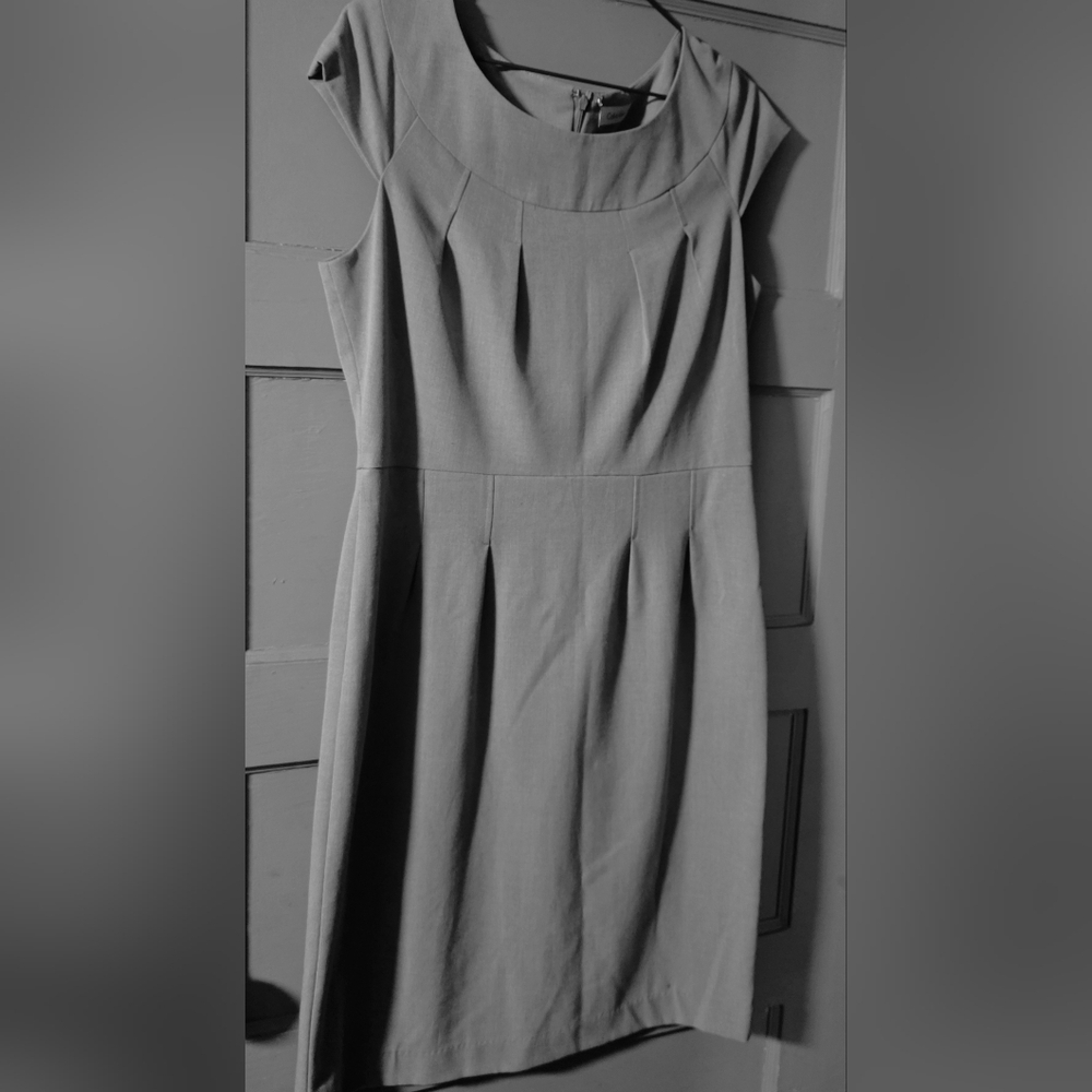 Calvin Klein Sophisticated Gray Midi Dress